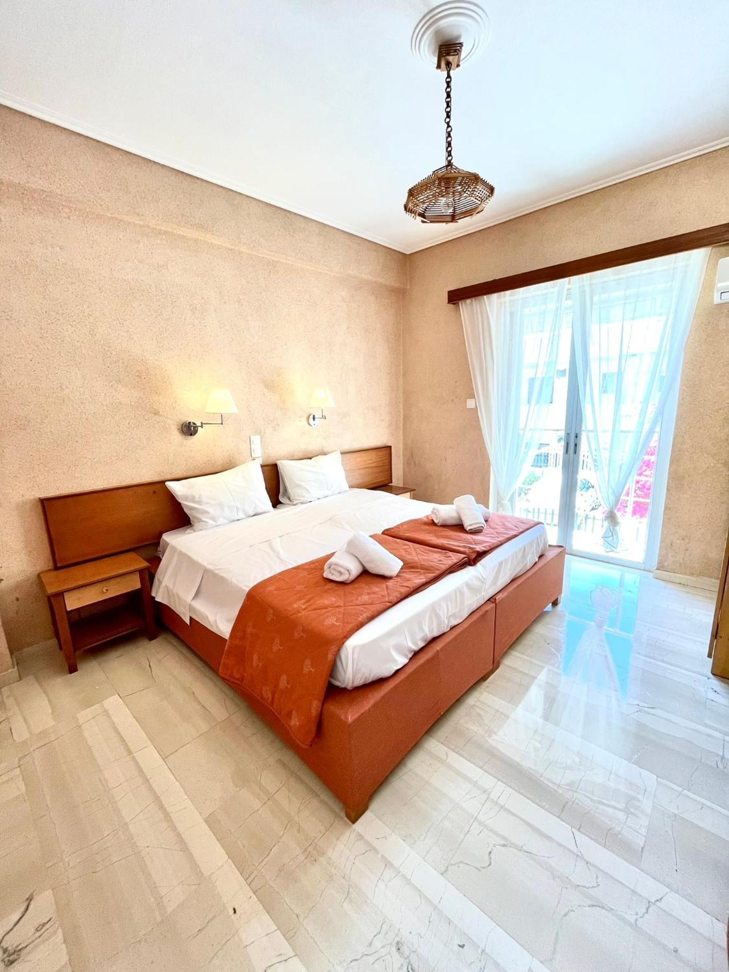Oelia Rooms & Apartments Agia Marina  Eksteriør bilde